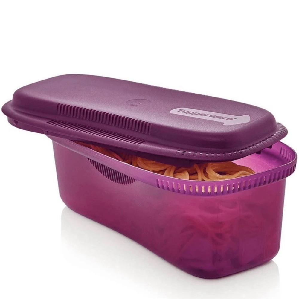 NEW!  Tupperware Purple Microwave Pasta Maker